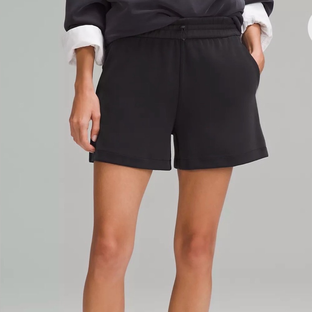 Lululemon Softstreme HR Shorts